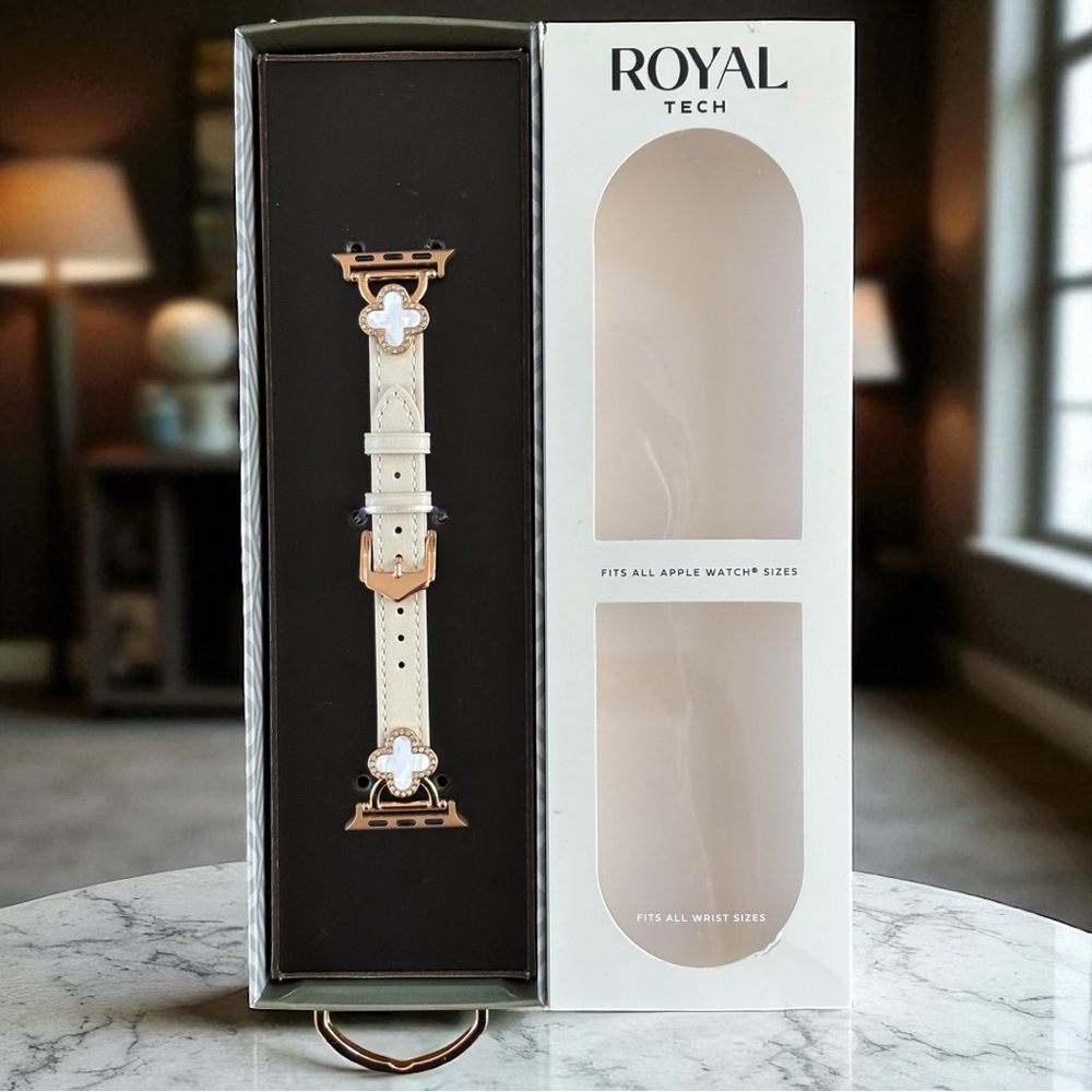 RItech  Clover Leather Apple®Watchband (NWOT)